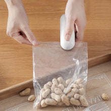 Load image into Gallery viewer, Portable Mini Plastic Heat Sealing Machine