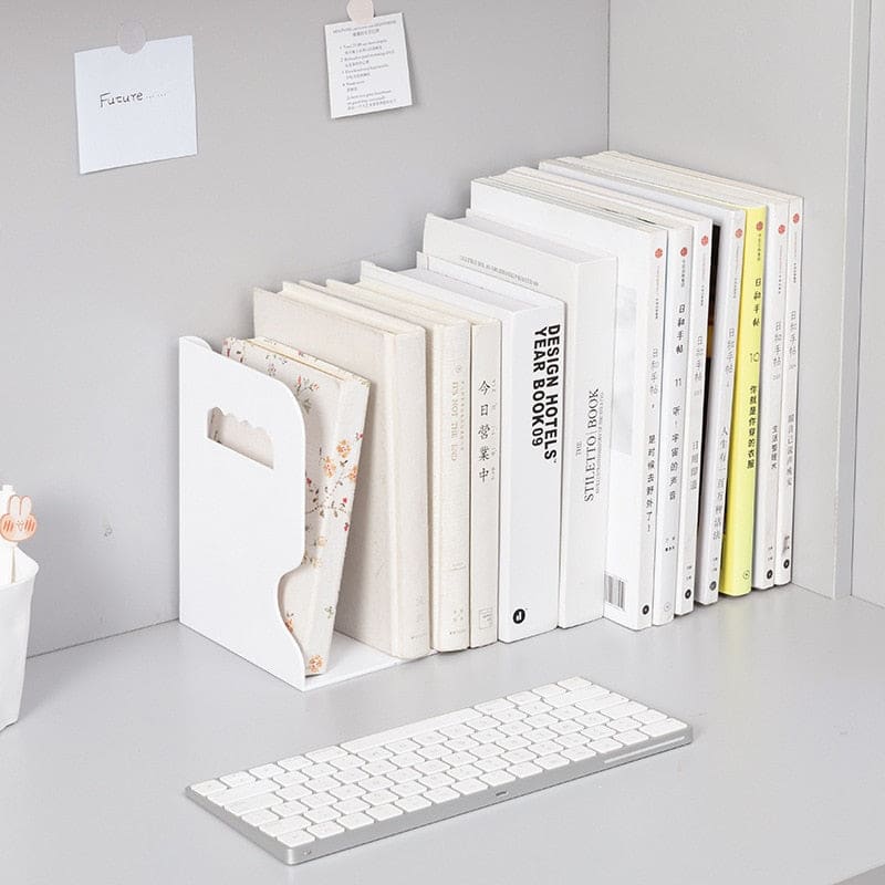 BookNook™ - The Space-Efficient Retractable Bookshelf