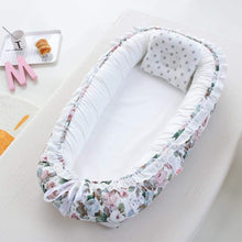 Load image into Gallery viewer, Portable Baby Lounger - White Flowers
